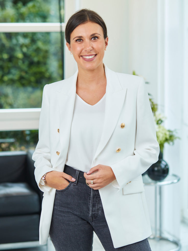 Madeleine Blazevic Teamassisstenz Office & Logistics